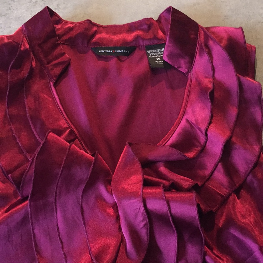 New York & Company satin top -size 10